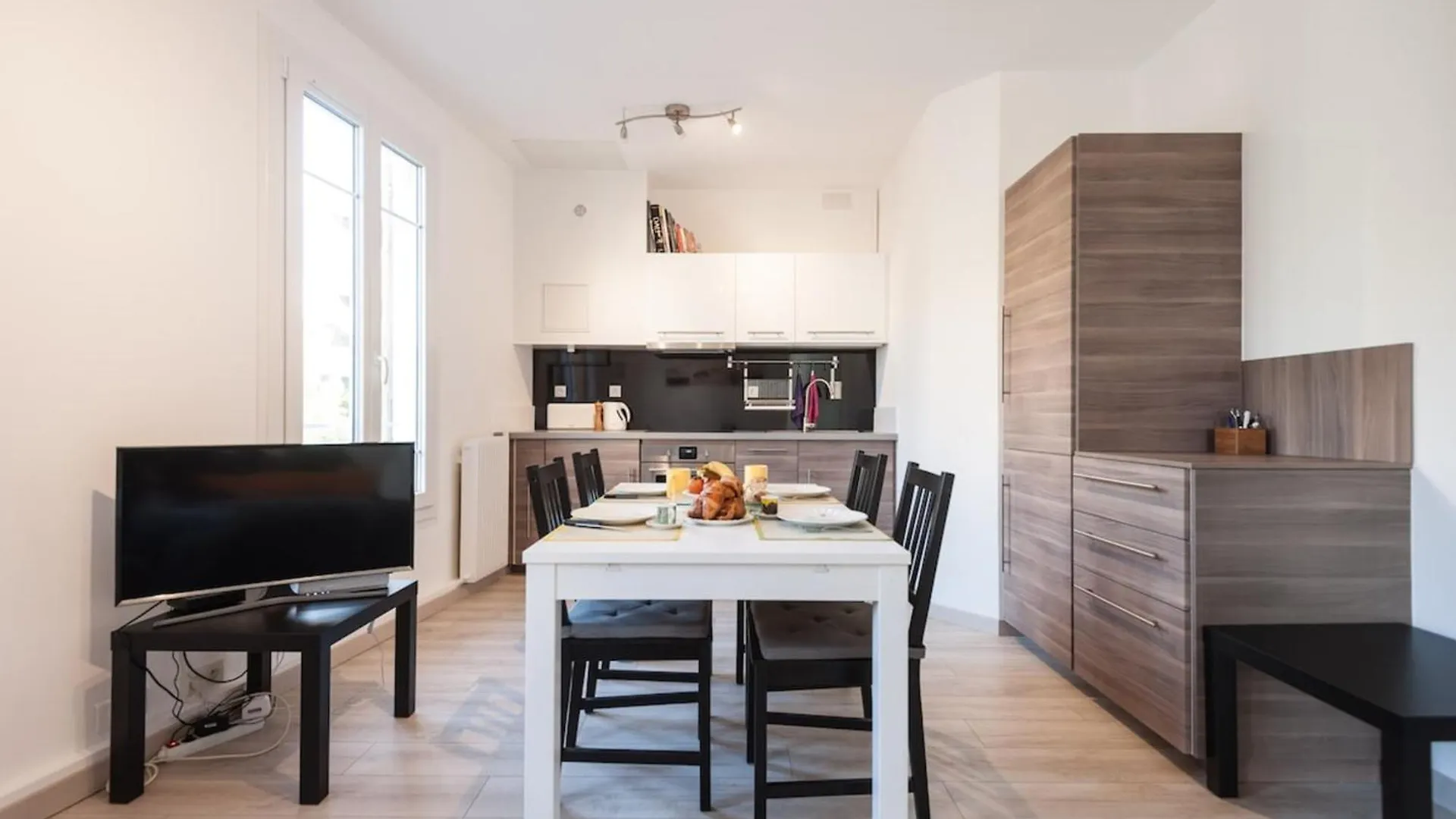 Apartment Explore Nice From Our Cozy & Quiet 2Br Aptparking