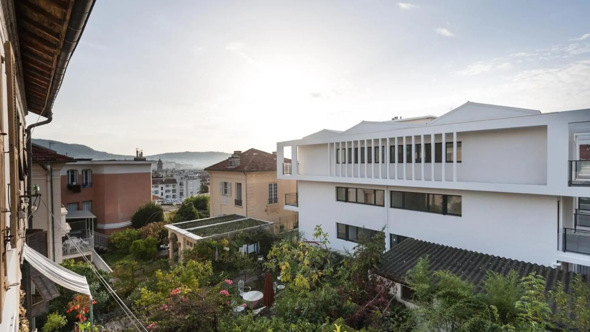 Explore Nice From Our Cozy & Quiet 2Br Aptparking France