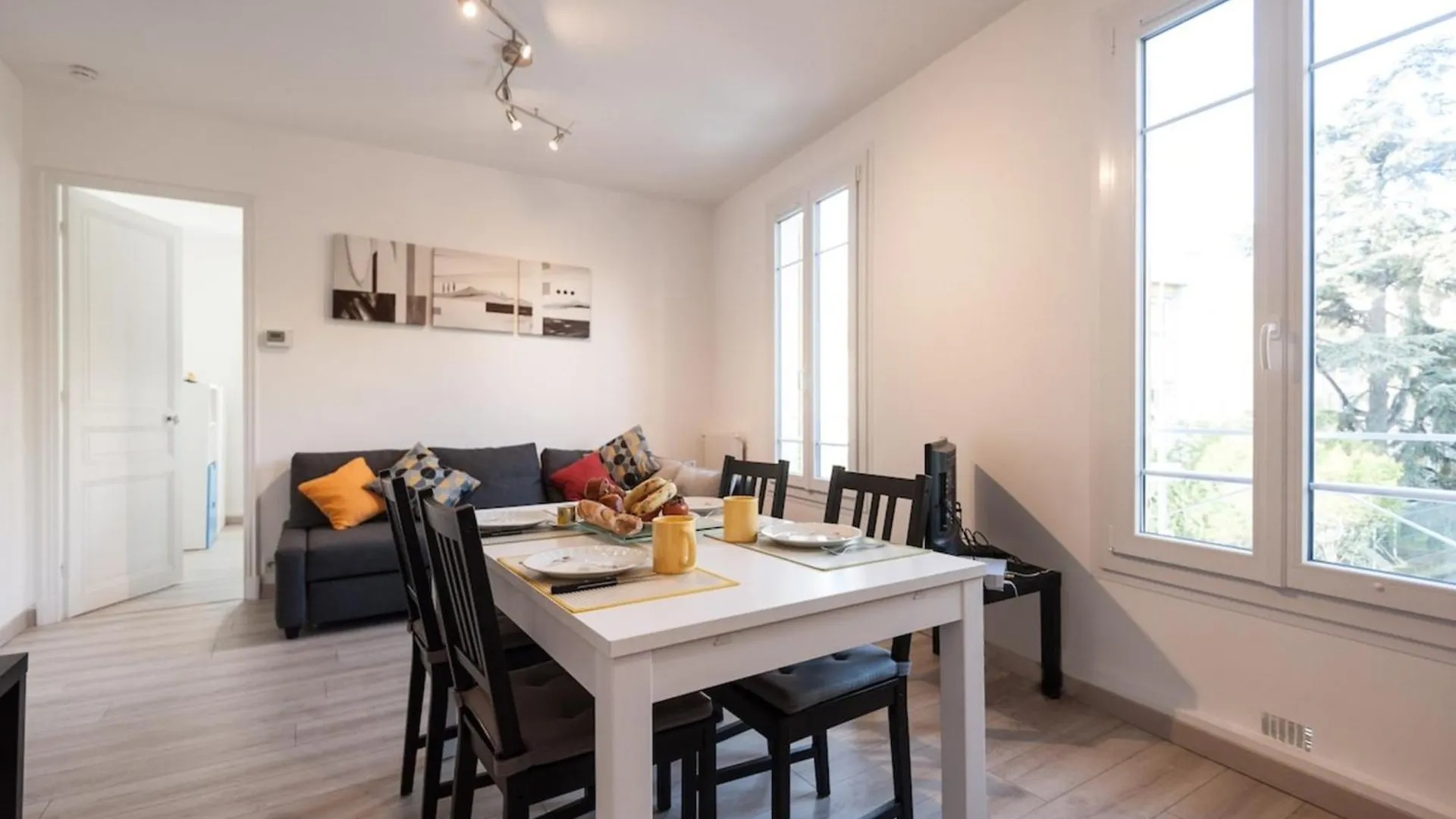 Explore Nice From Our Cozy & Quiet 2Br Aptparking
