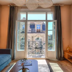 4* Lägenhetshotell Maison Lamartine -